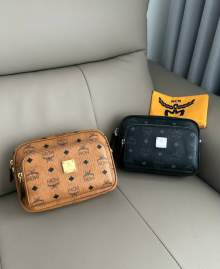 Picture of MCM Handbags _SKUfw242055070fw